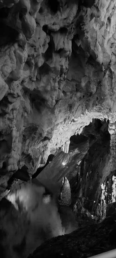 Mazedonien - Matka Canyon Trail - Explore Skopje: A Weekend Adventure - Visit Canyon Matka, Old Bazaar, Try Traditional Macedonian Food: Kafana Hoping, Hiking and much more - 3