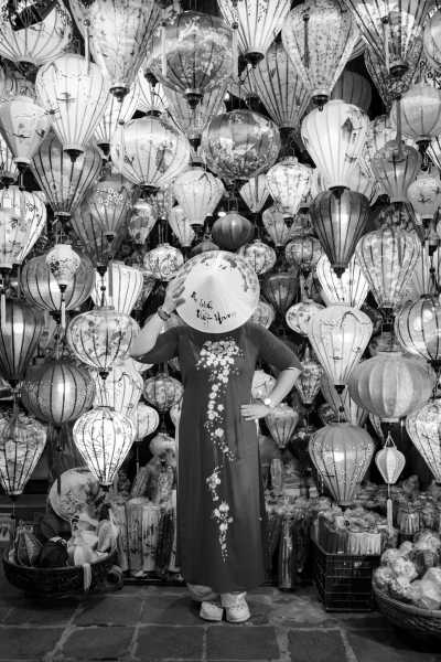 Vietnam - 🇻🇳 Iconic Vietnam Unveiled: From Emerald Bays to Lantern-lit Streets 🏮 - JoinMyTrip