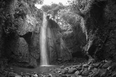 Indonesien - Nangka Waterfall - Tropical forest Adventure: Curug Nangka waterfall and the longest suspension bridge, Situ Gunung