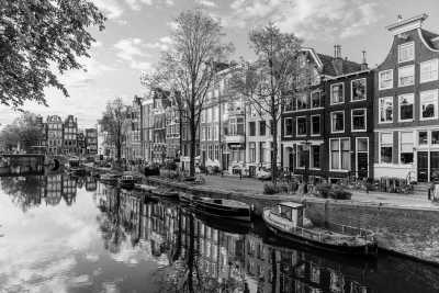 Niederlande - Amsterdam Dream + Professional Portraits Captured During Your Trip - Let's explore it's unique canals, countryside & city vibes - JoinMyTrip