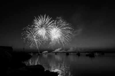 Spain - ✨ Celebrate New Years Eve in the Subtropical island of Tenerife 🌴 Start 2023 with your toes in the sand and a Sangria in your hand! 🍹 - JoinMyTrip