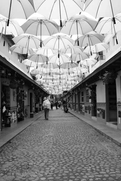 Colombia - Guatapé - Enjoy Medellin "City of Eternal Spring", Colombia ⛰️: Cool off in a clear river,  Immerse yourself in the Colorful Paisa Culture and Delight Yourself with the Best Coffee ☕ and a Crispy Chicharrón 🐽! - 10