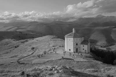 Italien - 📷🇮🇹 Photo Trip in Abruzzo, the Small Middle-Earth! Stunning Views, Traditional Food and Laid-Back Lifestyle - JoinMyTrip
