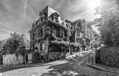 France - Montmartre - Weekend in Paris with Included Activities: Art, Food and Romance in France - 3