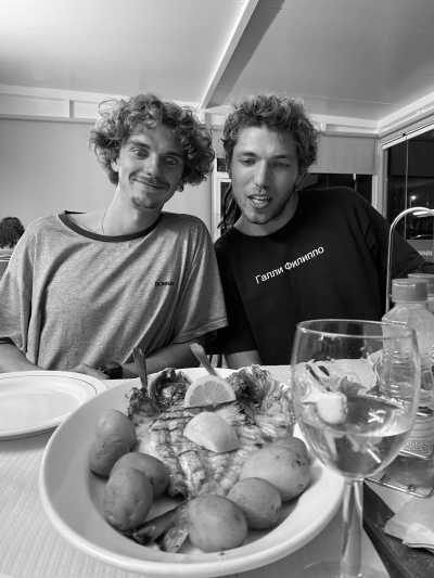 Portugal - Ericeira - Intermediate Surf Camp in Ericeira, Portugal with Video Analysis and the best local coaches 🏄‍♂️ 🏄‍♀️ - 2