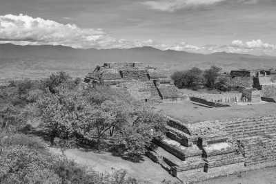 Mexiko - Monte Albán - CoWorking in Oaxaca: Tours, Food, Meditation, Mezcal, Legends and Fun with a Mexican in love with Oaxaca! - 1