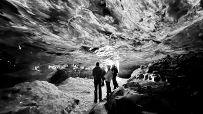 Island - Tröll Expeditions Crystal Blue Ice Cave - Best of ICELAND in Winter: Northern Lights, Golden Circle, Lights and Food Festivals!!!