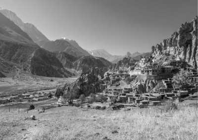 Nepal - Manang - Embark on the Annapurna Circuit Trek in Nepal: Himalayan Adventure, Stunning Landscapes, and Cultural Immersion