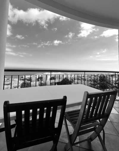 Portugal - Caniço - Modern, Spacious & Beautiful Coliving close to Funchal | Adventure, Nature and Fun on the Dream Island of Madeira 🌴 (Large Private Double Room with Queen Size Beds) - 12