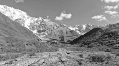 Georgia - Shkhara Glacier - Trekking- und Kulturreise nach Georgien