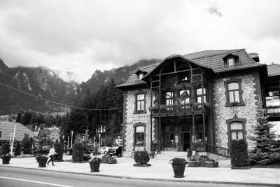 Romania - Bușteni - Wednesday's Academy Tour, Hike in the Carpathian Mountains and Romanian Castles! Long Weekend in Transylvania - 1