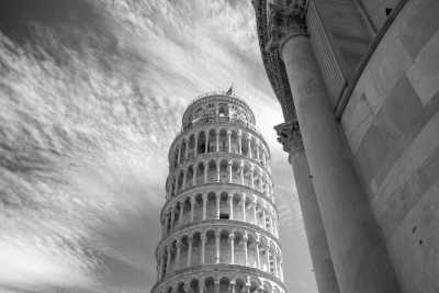 Italy - Pisa - A Long Weekend in Tuscany: crazy panoramas, fine Italian wine and beautiful ancient Villages!