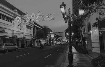 Indonesia - Tunjungan street - Exploring Indonesia:  Bromo mountain, Surabaya, Madura and Malang Cities - 2