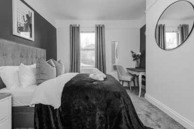 Vereinigtes Königreich - Bath - Extraordinary UK Winter Getaway 🎄 Bath and STONEHENGE Winter Solstice Celebrations 🕯 Cosy Cotswolds Day Trip, and Festive Fun ⛸️ - 6