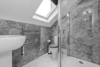 Vereinigtes Königreich - Bath - Extraordinary UK Winter Getaway 🎄 Bath and STONEHENGE Winter Solstice Celebrations 🕯 Cosy Cotswolds Day Trip, and Festive Fun ⛸️ - 8