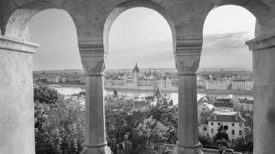 Ungarn - Budapest - Budapest National Park Exploration X World-Famous Party Series at the Largest Thermal Bath of Budapest - 2