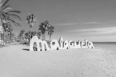 Spain - Centro - 🎉 New Year’s in Málaga – 4 Days of FUN, PARTY and TAPAS! 🥳☀️🍷(private rooms) - 10