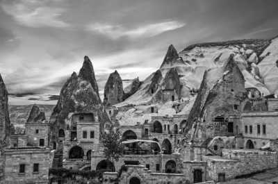 Türkei - Goreme Open Air Museum - Travel through Cappadocia, Turkey - the fairytale city with a local 🇹🇷, Food, Nature,Culture & More-Shared Bed