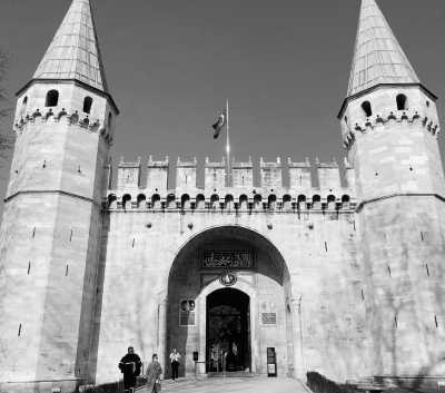 Türkei - Sultanahmet Square - 3-Day City Trip to Istanbul, Turkey: Fascinating Culture, Amazing Architecture, and Delicious Food - 1