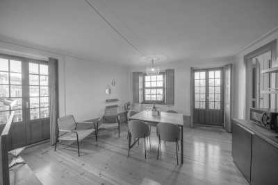 Portugal - Praça dos Poveiros - CoWorking and Coliving Experience in Porto with a Local: Change of Work Scenario, Exploring the True Essence of this City - 1