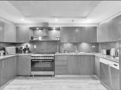 United Arab Emirates - Al Fattan Tower - Dubai Co-Working Delight (Shared Rooms): Explore the culture, food, beaches, nightlife, desert, and everything else Dubai has to offer! - 2