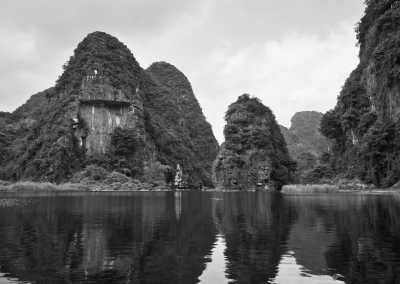 Vietnam - Tràng An - 🇻🇳 The Vietnam Experience: From Hanoi to Ninh Binh (Tam Coc): Limestone Landscapes Escapes 🏙🌾🛵🏞 - 2