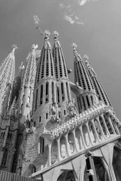 Spain - Sagrada Família - Barcelona Art Residency: Experience the City Through Art - 1