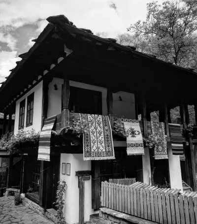 Bulgaria - Ethno village Etar - Single Room Cozy Coworking in a Quaint Bulgarian Town - 1