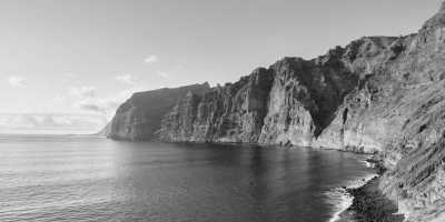 Spain - Acantilados de Los Gigantes - Coworking trip across the beautiful and sunny Tenerife☀️🏖️ - Private bedroom with double bed