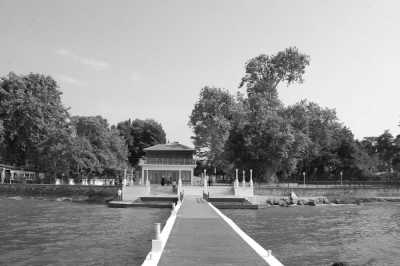 Turkey - Yürüyen Köşk - Be A Local in Türkiye's Smallest City: Yalova