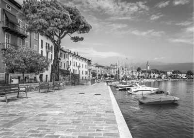 Italy - Maderno - Trekking througth Gardone Riviera town in North Italy 📍  beautiful lakeside setting and picturesque villages 🏞️