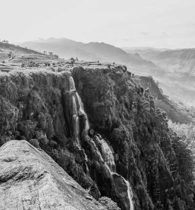 Sri Lanka - Ella - Explore Sri Lanka: Discover a Land of Rich Culture and Natural Beauty