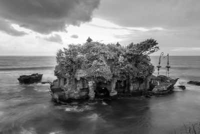 Indonesien - Tanah Lot Temple - Travel like Balinese - Explore Ubud, Nusa Penida with Manta and Natural Vulcano Batur - 1