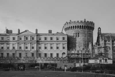 Ireland - Dublin Castle - Drinking beer in Irish pub in Dublin! Sightseeing Kilkenny, Ireland