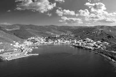 Griechenland - Kithnos - Catamaran Sailing to the Cyclades: Explore Greece's Stunning Islands