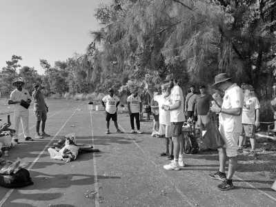 Vietnam - Sân vận động Đầm Sen - Half Day Cricket and Explore Da Nang City, Vietnam - 1