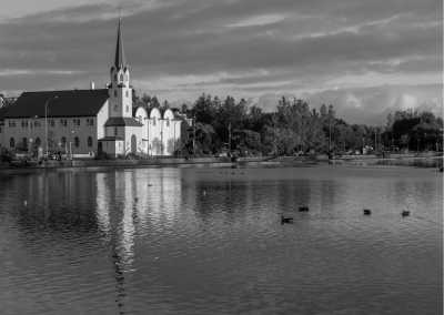 Iceland - Reykjavík - 2 Weeks Traveling and Exploring Iceland Sightseeing: Volcanoes, Glaciers, Ice lagoons, and Gaysers