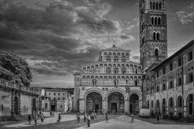 Italy - Lucca - Tuscany, Italy Gems: Discover the Most Iconic Cities of Tuscany in 5 days |  GIRLS ONLY - 1