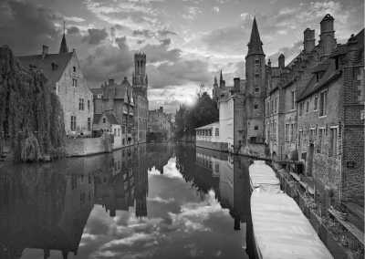 Belgium - Markt 7 - Explore the Beautiful City of Bruges, Belgium in Two Days!