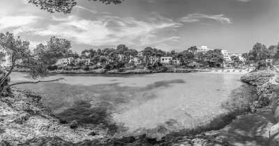 Spanien - Girls Only Mallorca Cala d'Or Getaway: Ultimate Beach and Adventure Retreat - JoinMyTrip