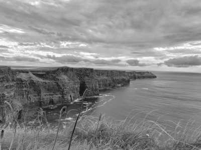 Ireland - Cliffs of Moher - Join me on a roadtrip to Ireland - Discover the most Popular Spots and Hidden Gems - 1