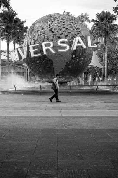 Singapore - Universal Studios Singapore - Exploring Singapore in 5 Days - USS, Gardens by the Bay, Capsule Hotel and Halal Food!