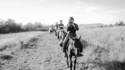Romania - Barajul Gura Riului - Eine Pferdereise mit Bogenschießen durch die Natur in Rumänien - 2