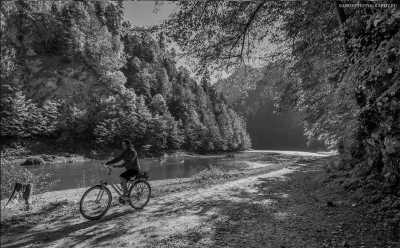 Poland - Rafting Pieniny - Discover the Beauty of Southern Poland: Budget-Friendly Experience - Krakow, Wieliczka Salt Mines, Tatras, and More! - 4