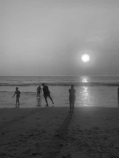 Indonesien - Jimbaran - Happier Time in Bali 7 days and 6 nights, Relaxing, Beach Hopping, Yoga Class, Kayaking, Snorkeling, Learning to Surfing and Join Rafting with Ubud Nature