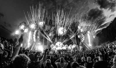 Niederlande - Spaarnwoude - Electronic Music Party Trip in the Netherlands: Secret Afterparty Accommodation! - 1