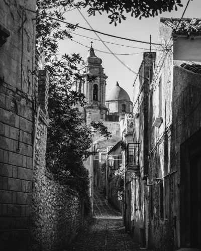 Italien - Erice - Discovering Sicily: Dinghy Trip to Favignana, Trekking in the Zingaro Nature Reserve, Voyage to the Valley of the Temples and the Italy's Best Cannoli! - 1