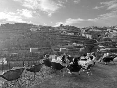 Portugal - Ponta do Sol - Modern, Spacious & Beautiful Coliving Villa in prime location - Funchal, Madeira | Adventure, Nature and Fun on the Dream Island of Madeira 🌴 | Large Private Suite with Bathroom and Balcony - 9