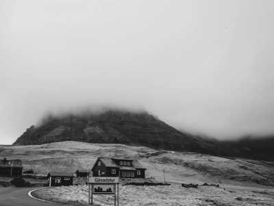 Färöer Inseln - Gasadalur - Faroe Islands: Explore Pure Nature 🏞️