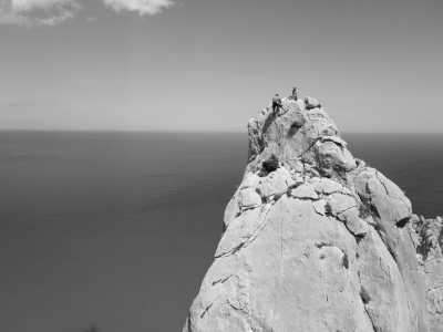 Italy - Remote work in Sardinia, surf & climb and enjoy the sun! - JoinMyTrip